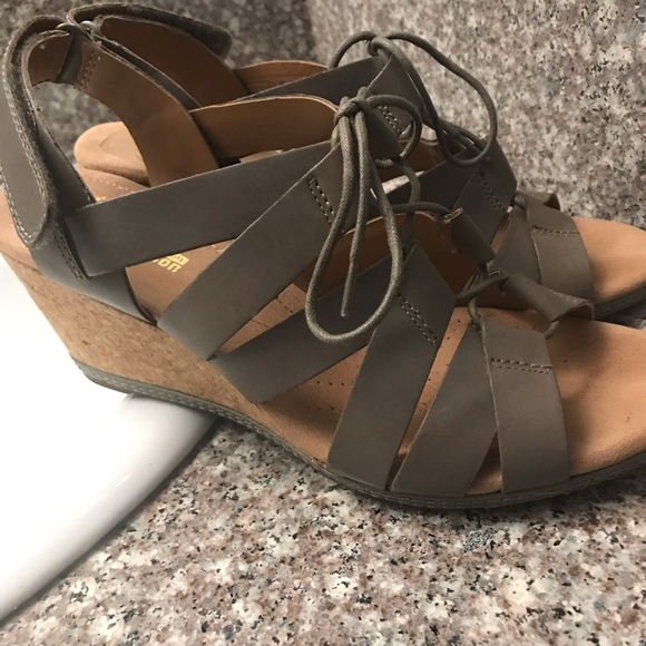 Clarks Wedge - Picture 1 of 4
